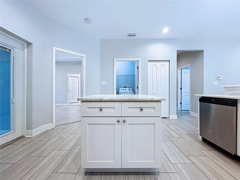 Building Photo - 1806 E Ellicott St