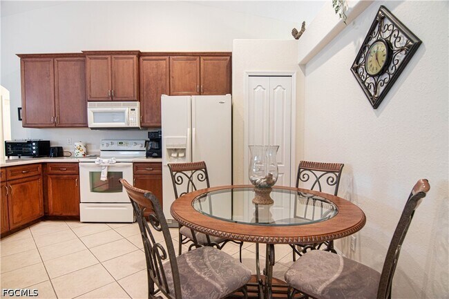 Building Photo - 5023 Agualinda Blvd