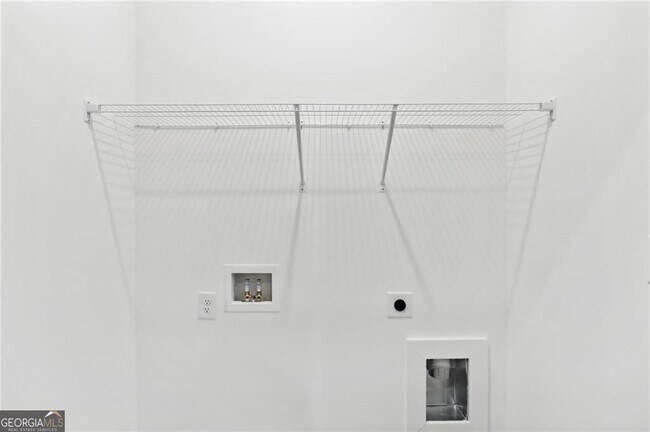 Building Photo - 138 Chestnut Cir