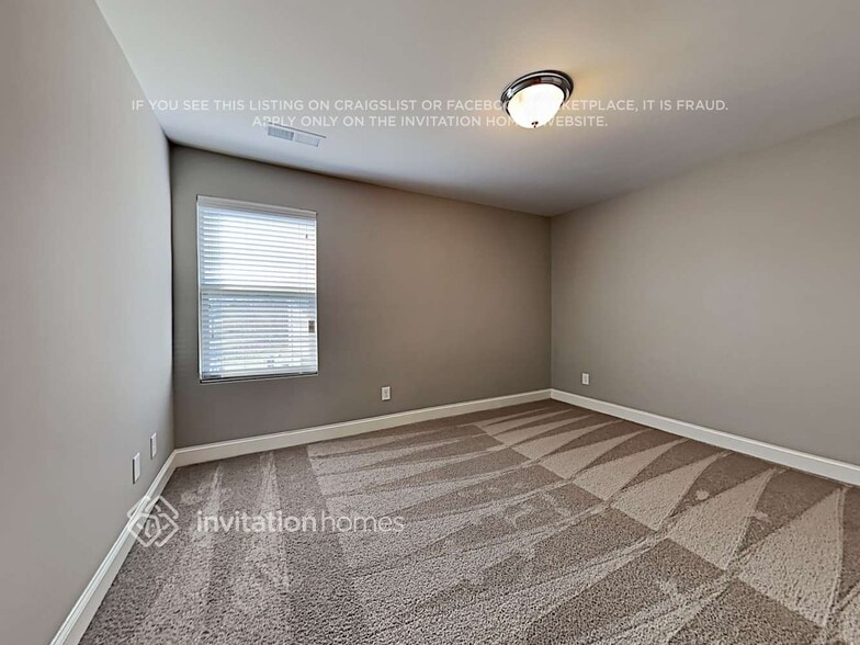 Building Photo - 5419 Roberta Crossing Dr