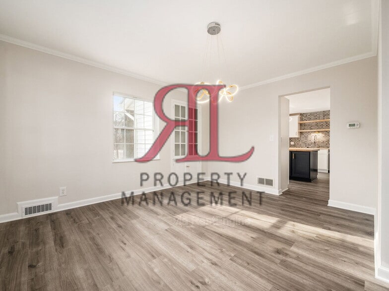 Building Photo - 85 Eastmoor Blvd