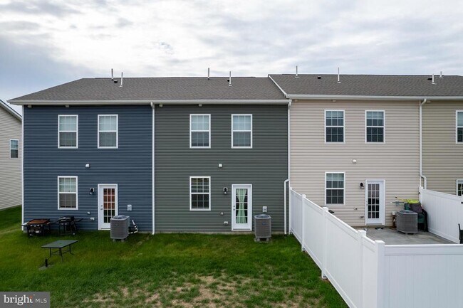 Building Photo - 262 Allison Dr