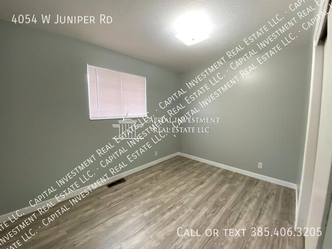 Building Photo - 4054 W Juniper Rd