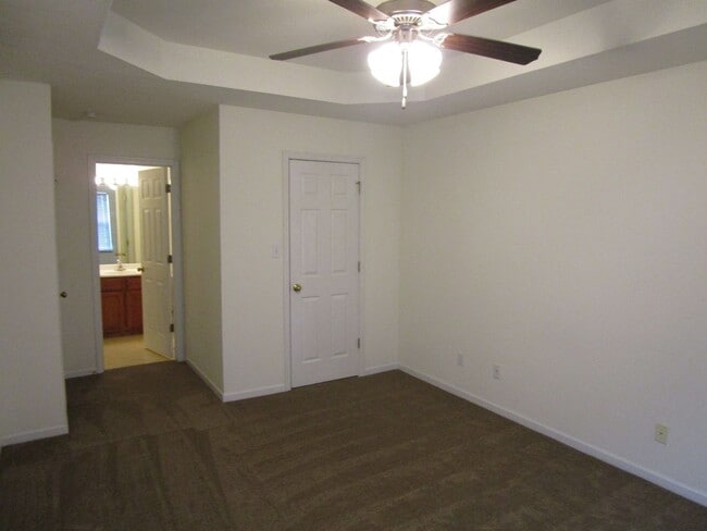 Building Photo - 5000-5002 Carrie Ridge Dr.