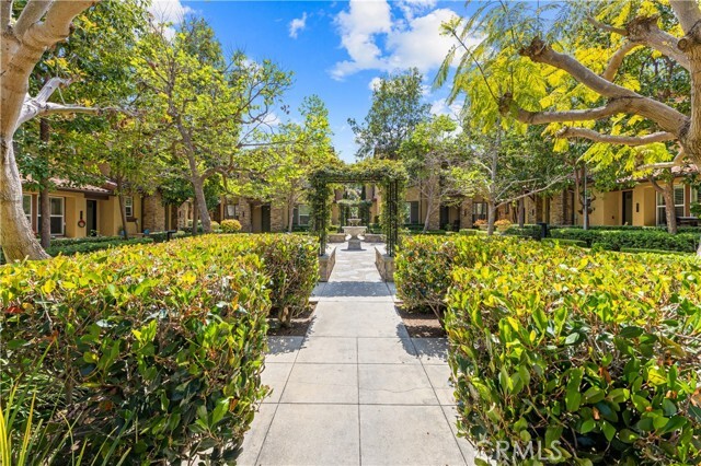 Building Photo - 118 Coral Rose