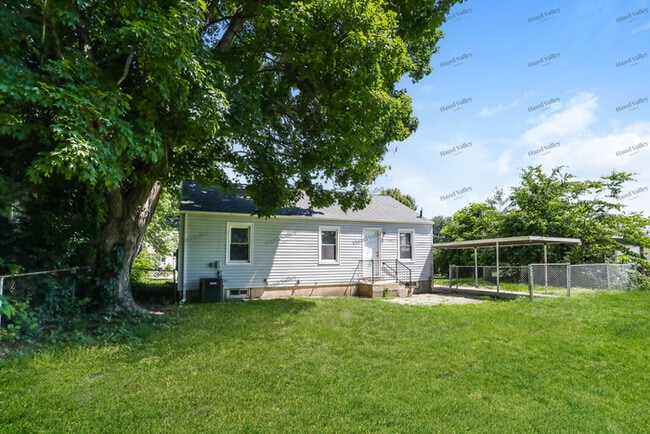 Building Photo - 79 Red Bud Ln