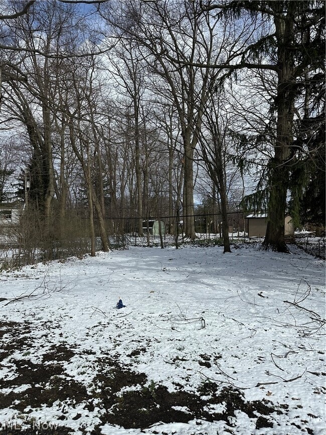 Building Photo - 1579 Laclede Rd