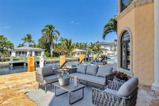 Building Photo - 1011 Rhodes Villa Ave