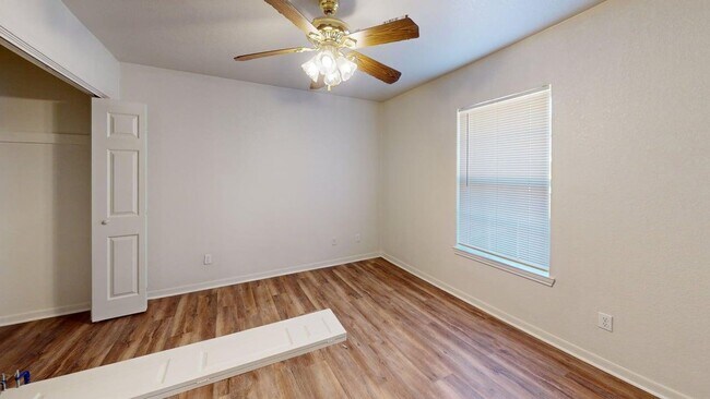 Building Photo - 3802 Pecos Dr