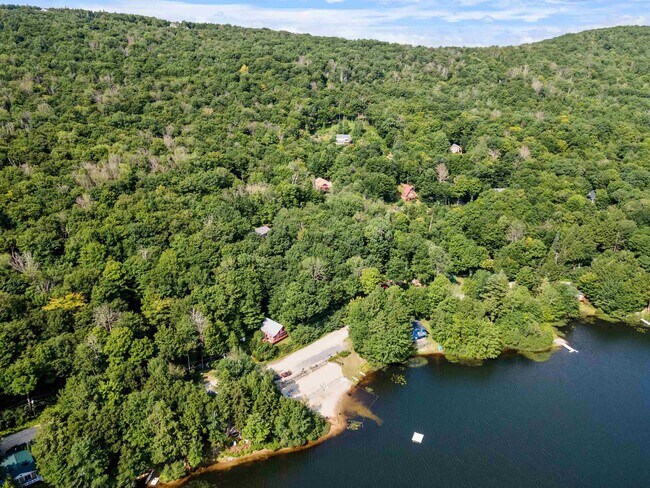 Building Photo - 25 Hilltop Dr