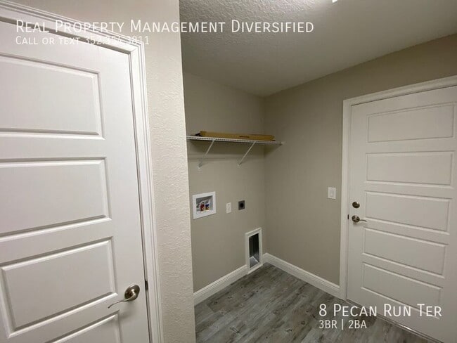 Building Photo - 8 Pecan Run Terrace