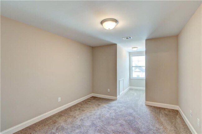 Building Photo - 3770 Shades Valley Ln