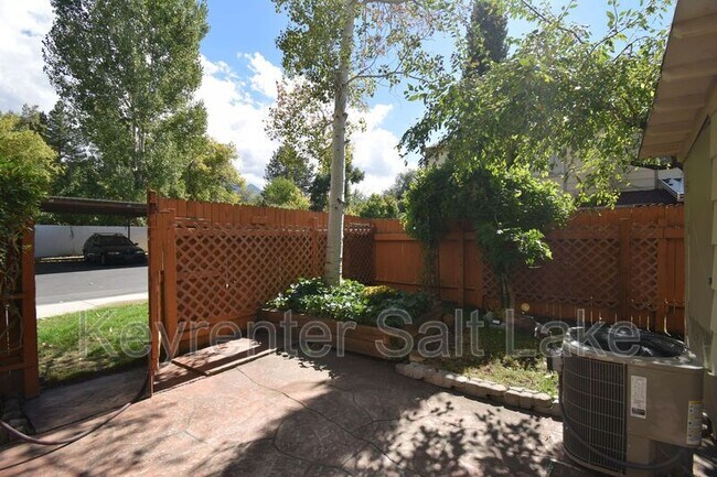 Building Photo - 6054 S 2075 E