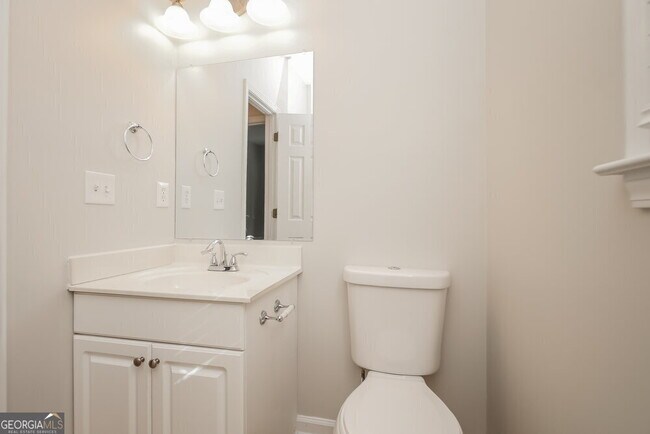 Building Photo - 403 Azalea Cove
