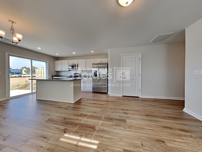 Building Photo - 1608 Solandra Drive