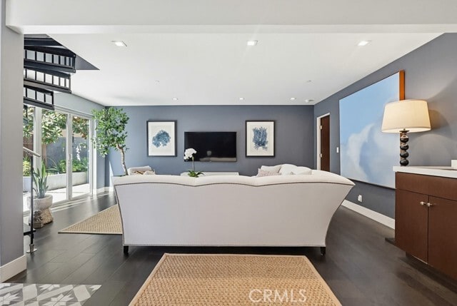 Building Photo - 6713 E Ocean Blvd