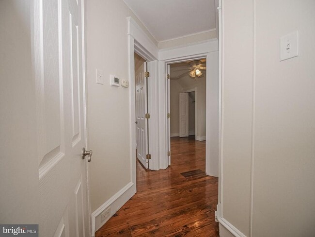 Building Photo - 332 Crown Point Rd