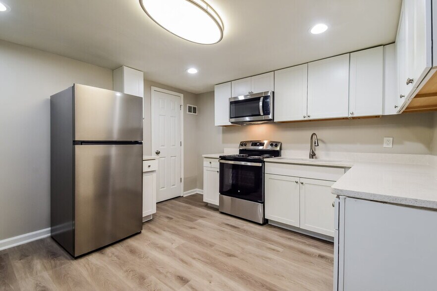 Building Photo - 1175 McDaniel St SW