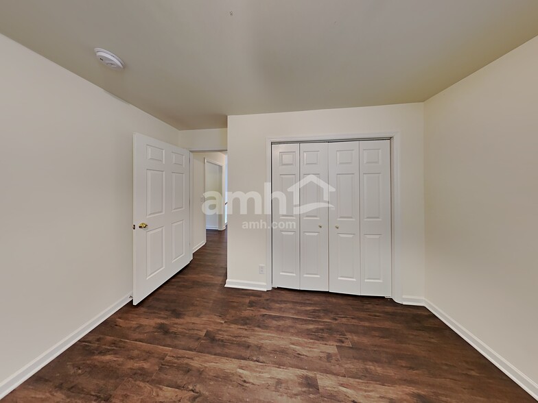 Building Photo - 605 Daniel Ct