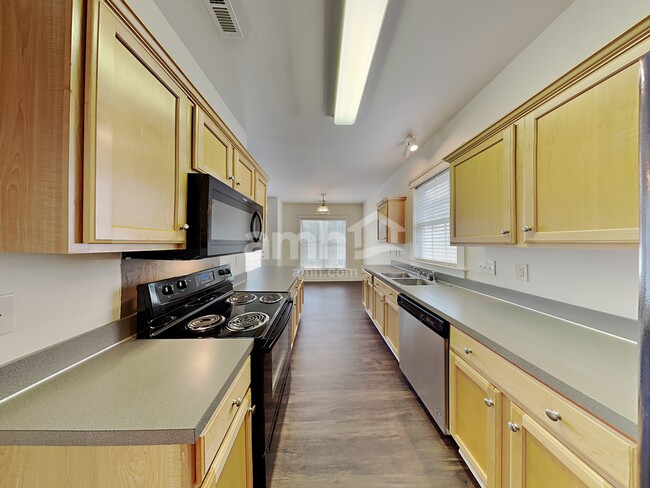 Building Photo - 13834 Carleen Way Dr