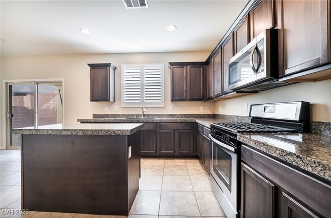 Building Photo - 8921 Sleepy Panda Ave