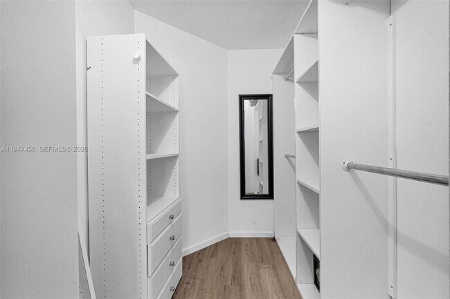 Building Photo - 2149 Discovery Cir W