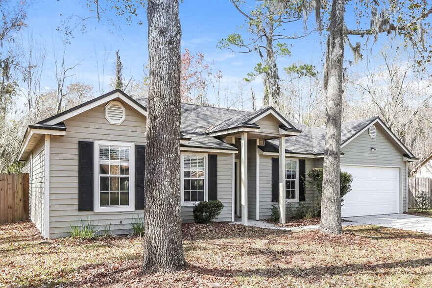 Building Photo - 548 Edward Rutledge St