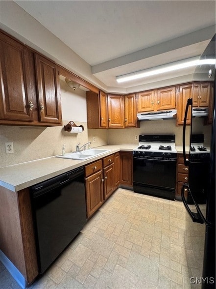 Building Photo - 7019 E Taft Rd