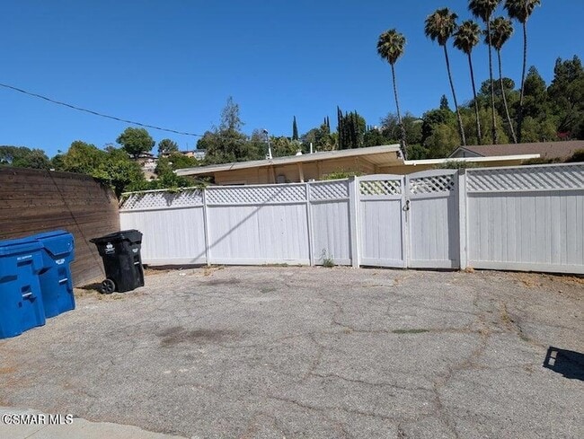 Building Photo - 22319 MacFarlane Dr