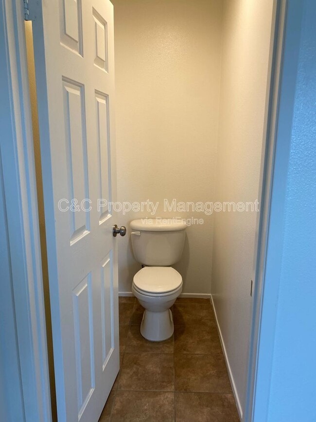 Building Photo - 6268 Cristal Ln