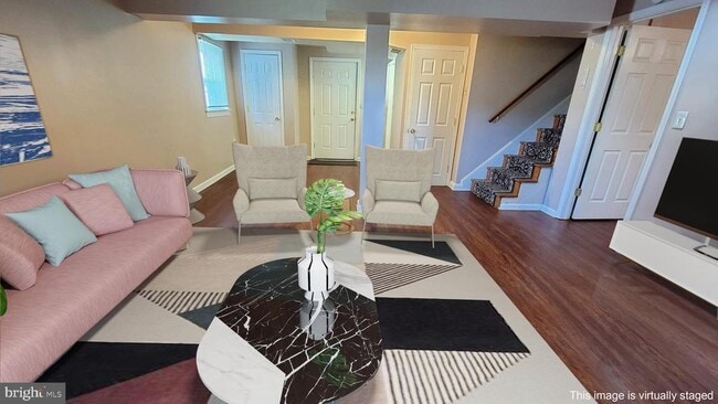 Primary Photo - 203 Linden Ave