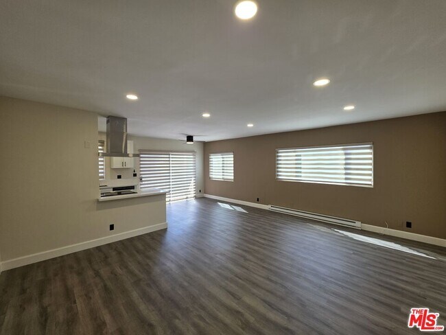 Building Photo - 2228 20th St