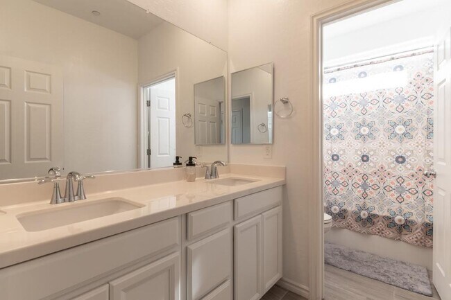 Building Photo - 1082 Langston Ranch Ave