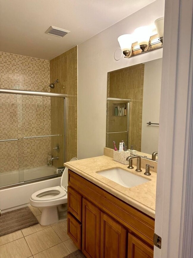 Building Photo - 5425 Grand Park Pl