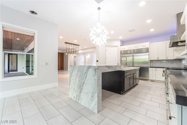 Building Photo - 72 Panorama Crest Ave