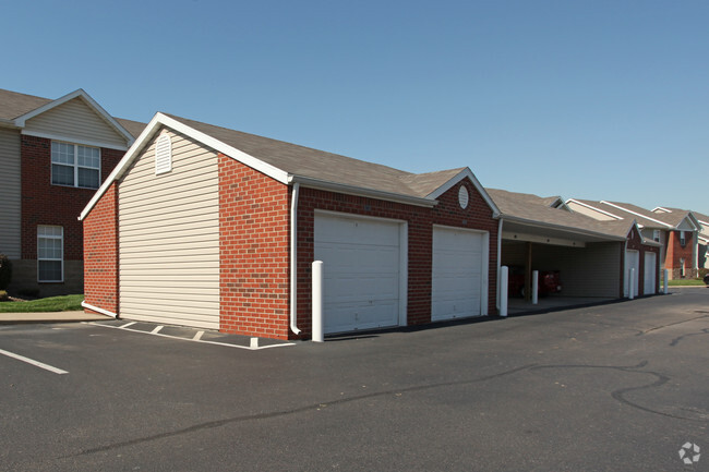 Garage - Lakeshore Apartments