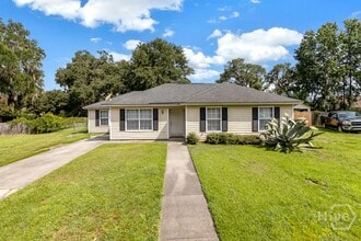 Building Photo - 402 Sterling Creek Dr