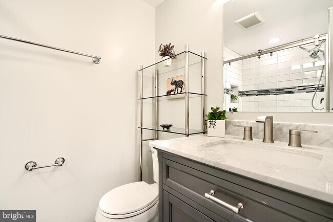 Building Photo - 28 Allegheny Ave