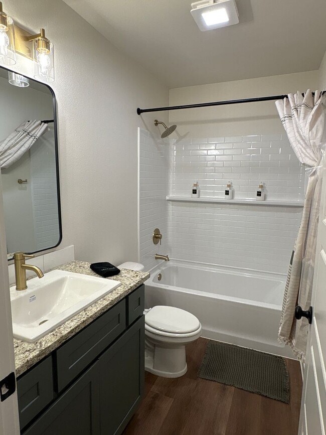 Building Photo - Move In Today & Receive 1 Month Free on a 15-Month Lease
