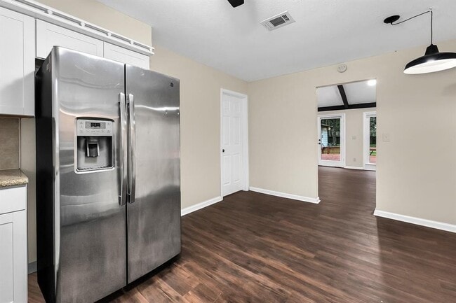 Building Photo - 2607 Creekhickory Rd