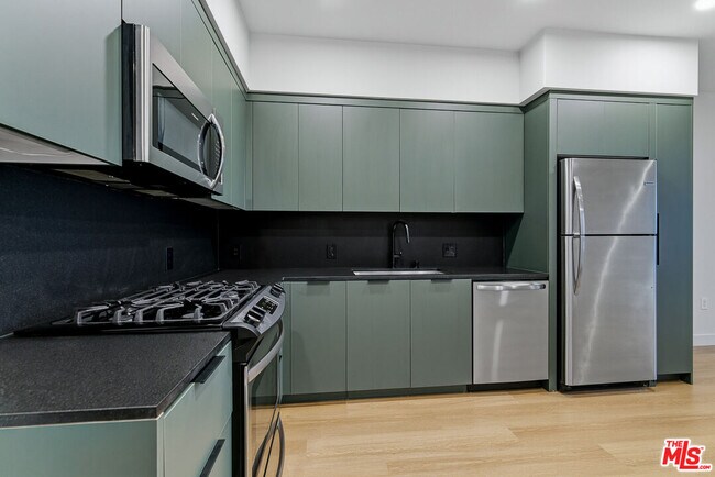 Building Photo - 10601 Washington Blvd