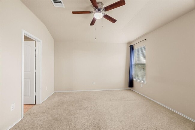 Building Photo - 1509 Birmingham Dr
