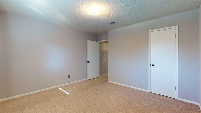 Building Photo - 11807 Monticeto Ln