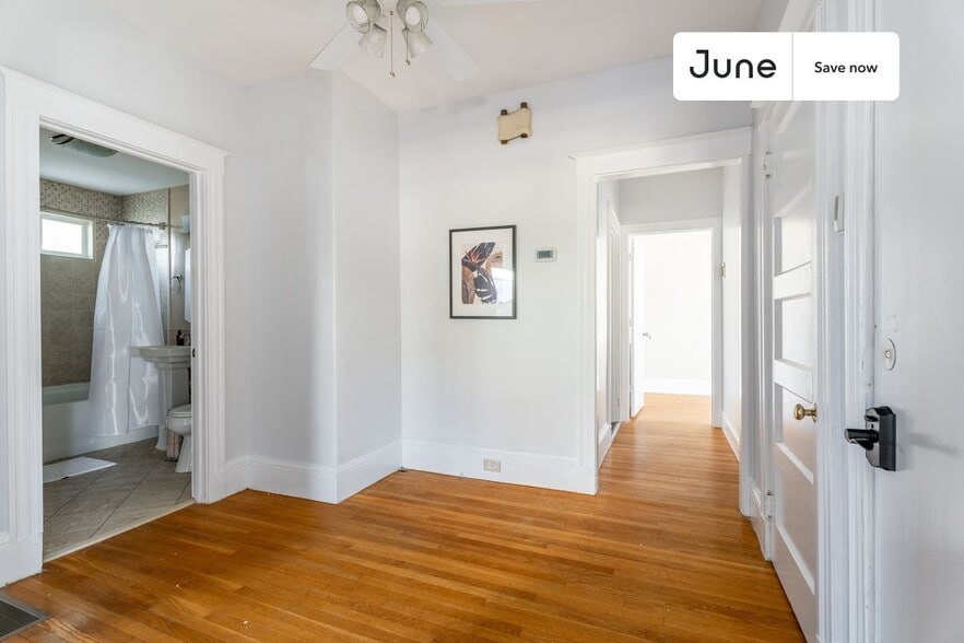 Building Photo - 45 Montcalm Ave