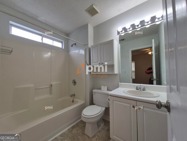 Building Photo - 3705 Wavetree Overlook NW