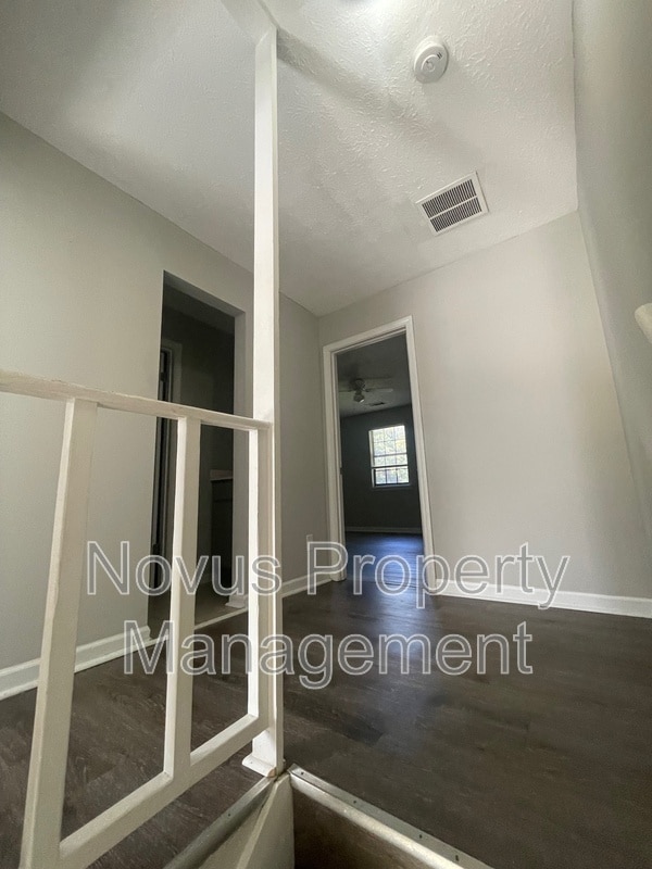 Building Photo - 645 South St