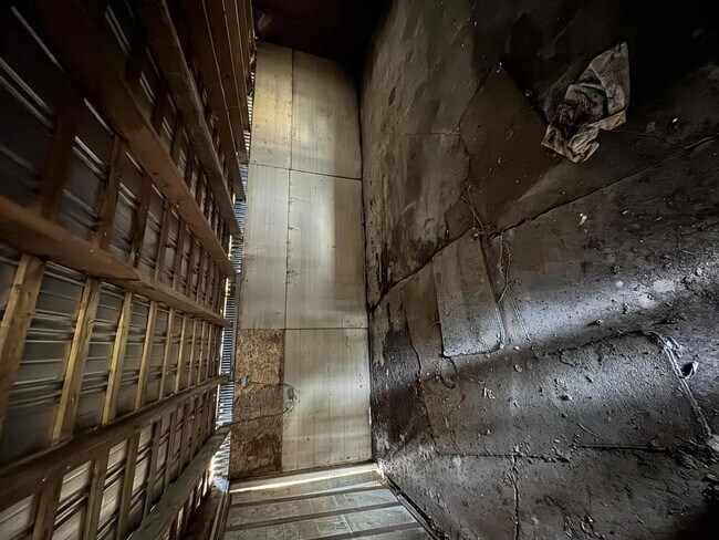 Building Photo - 54 E Sylvania Ave