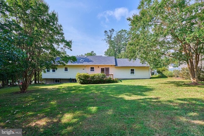 Building Photo - 8332 Hilltop Ave