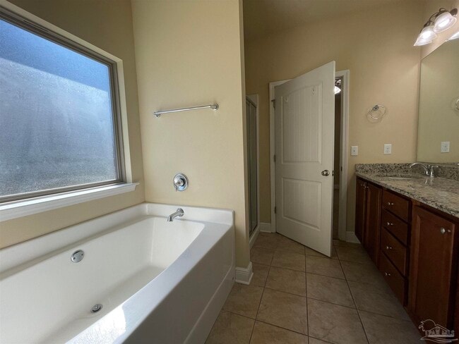 Building Photo - 9550 Laramie Dr