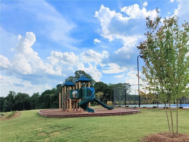 Building Photo - 3339 Fall Branch Ln